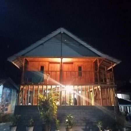 Jaya Homestay Тетебату Екстериор снимка