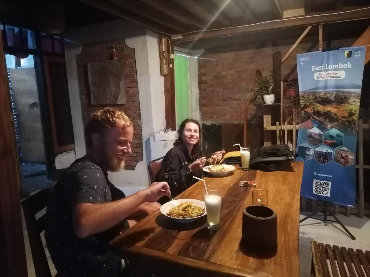 Jaya Homestay Тетебату Екстериор снимка
