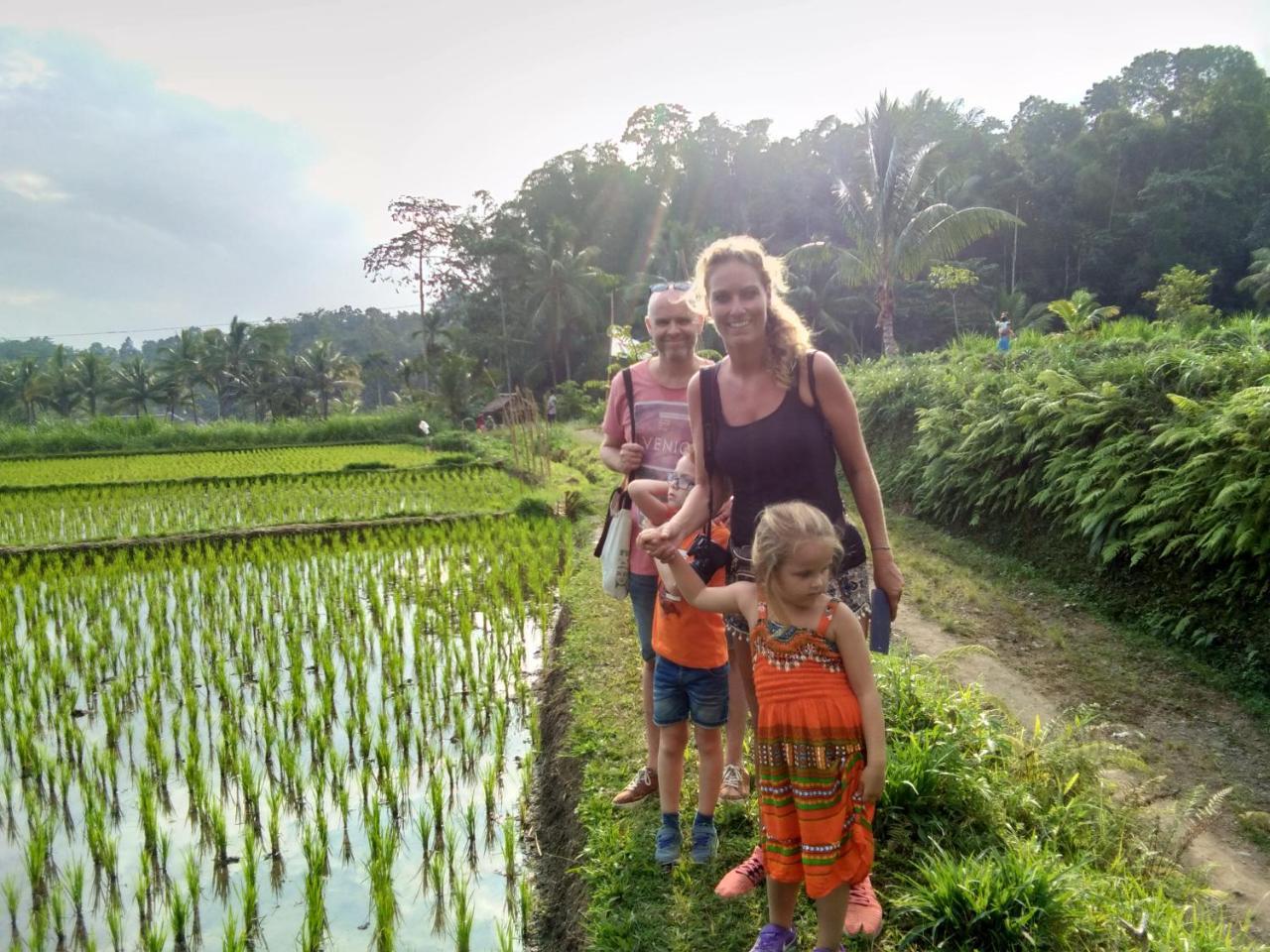 Jaya Homestay Тетебату Стая снимка